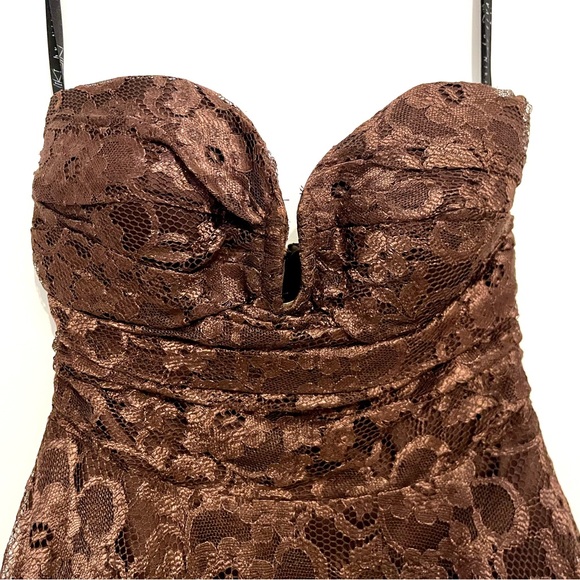 Cute chocolate midi sweetheart strapless gown - size 0 - Picture 3 of 4